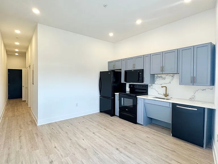 1422 N 8th St — Photo 23