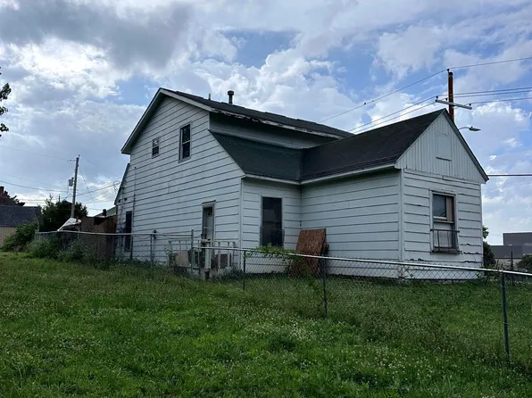 720 SW 17th St, Topeka, KS 66612