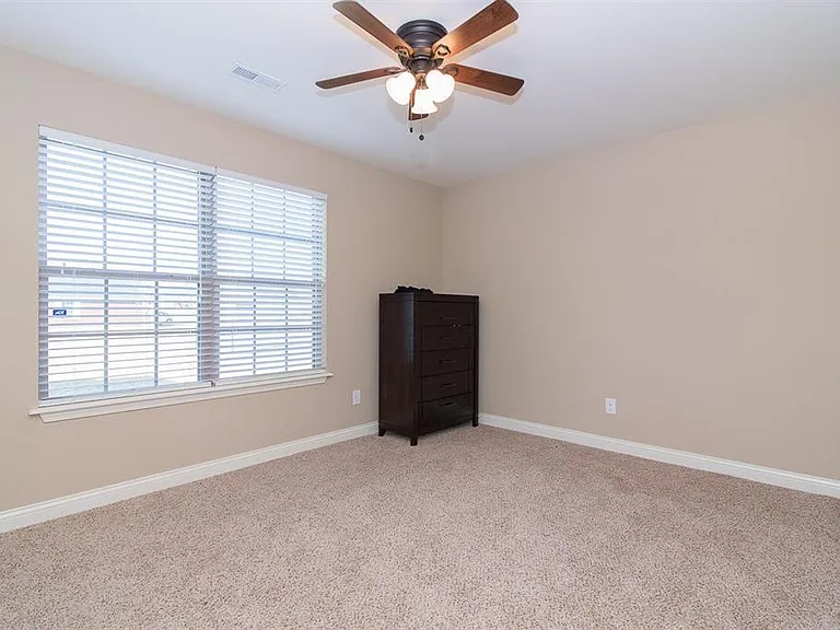 142 Shirley Blvd — Photo 26