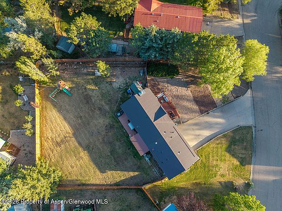5th image of 889 Ashley Rd