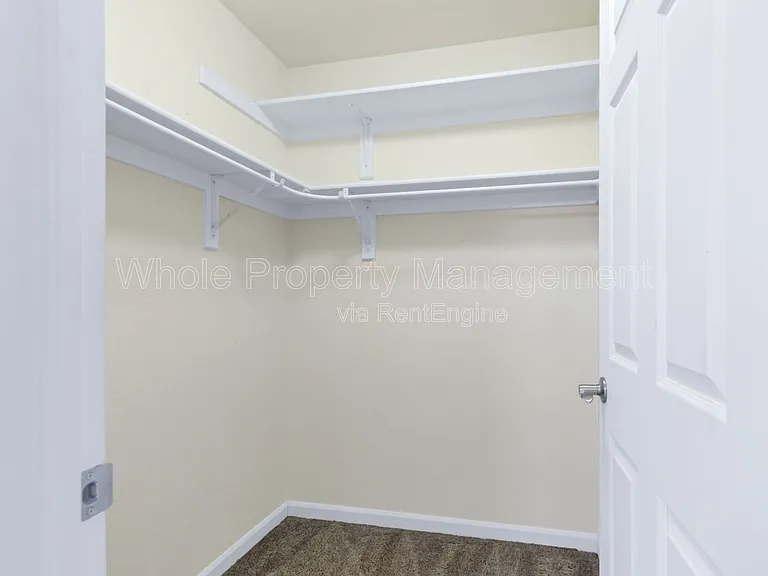 1577 Chase St — Photo 12