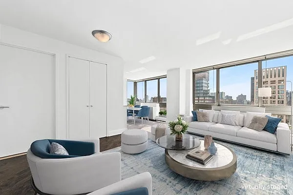235 E 55th St #39C