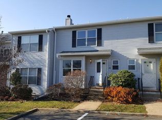 10 Jeanette Ct, Jamesburg, NJ 08831