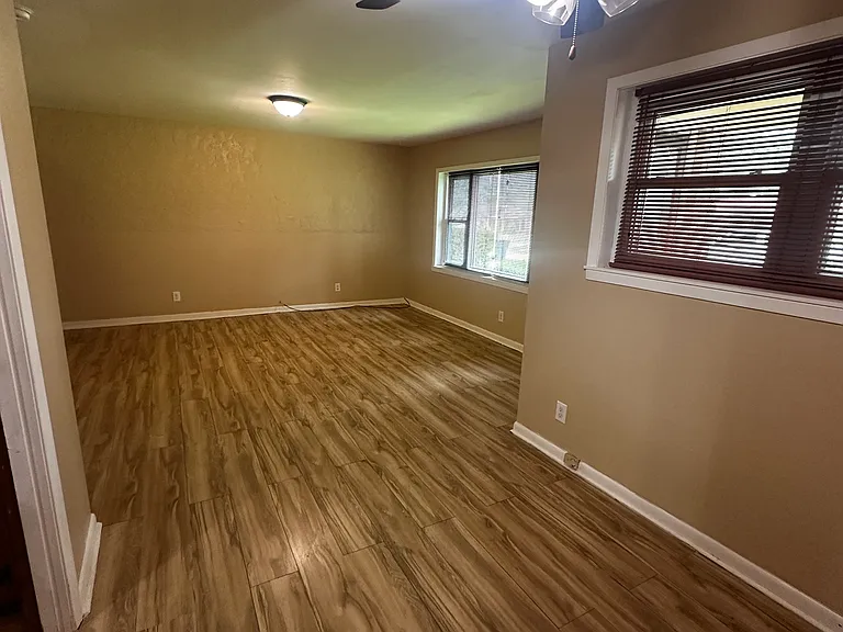 3850 Lisa Ln — Photo 14