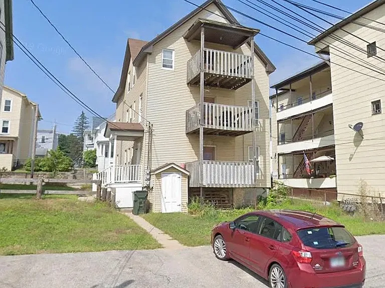 267 Cartier St #1 — Photo 7