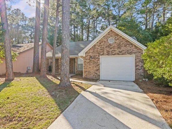 2016 Woodfern Path, Fort Walton Beach, FL 32547
