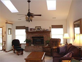 4th image of 6717 Blackthorn Dr