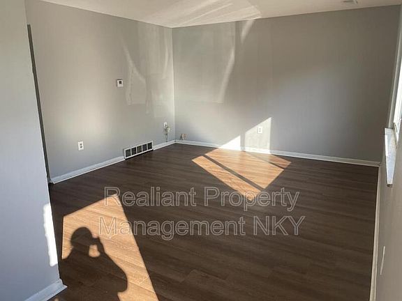2nd image of 517 Greenfield Ln Unit 2