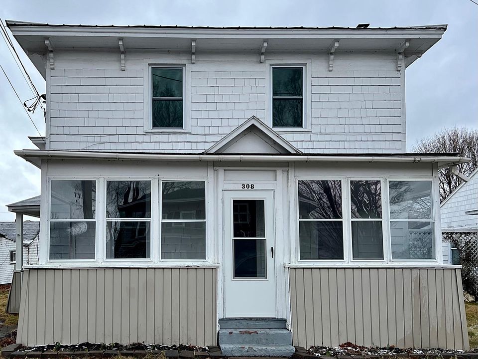 1st image of 308 E 8th St