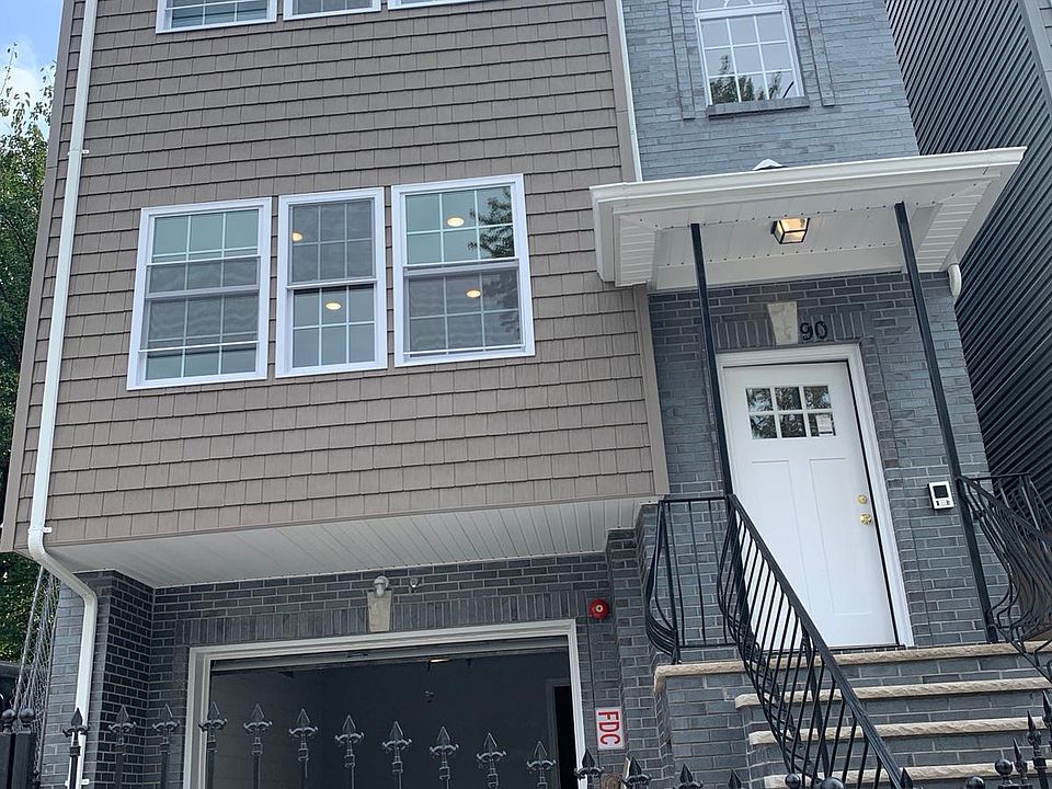 1st image of 90 Chelsea Ave #1