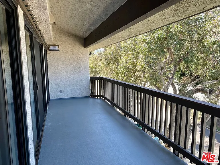 8515 Falmouth Ave #422 — Photo 21