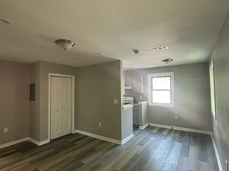 8306 Roanoke Ave #1 — Photo 4