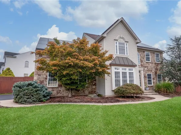 4205 Shadowstone Dr, Easton, PA 18040