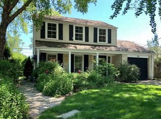 35 Salem Ln, Evanston, IL 60203