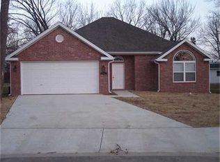 2245 Brookview Dr, Elkins, AR 72727