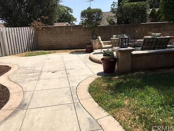 Spacious Private Back Yard