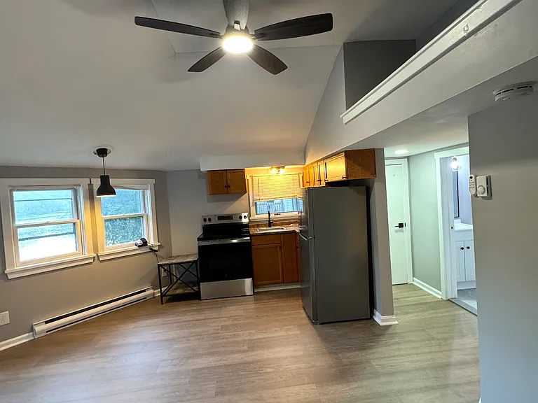 205 Lakemere Dr #1 — Photo 3