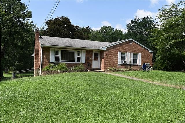 1st image of 290 Quassaick Ave