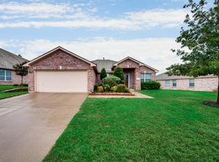 2700 Country Grove Trl, Mansfield, TX 76063
