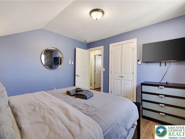 163 Cambridge Ct — Photo 31