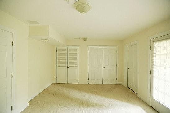 recreation or extra bed room with a full bath