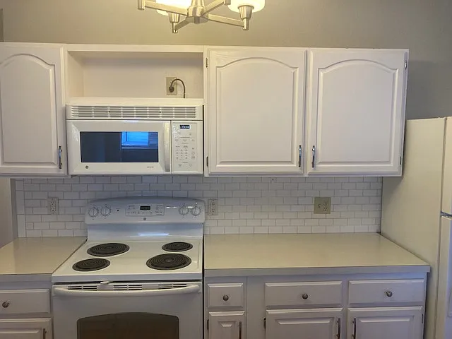 17621 Linden Ave N — Photo 6