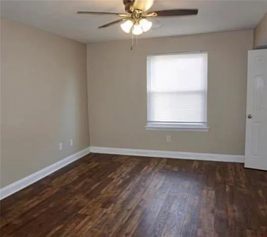 4 bed, 2.5 bath, 2308 sqft, $2,350 — Photo 3