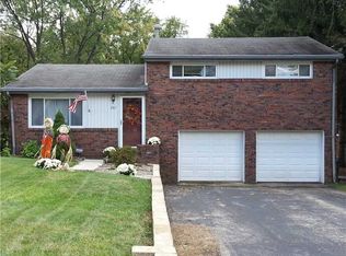 287 Coralwood Dr, Coraopolis, PA 15108