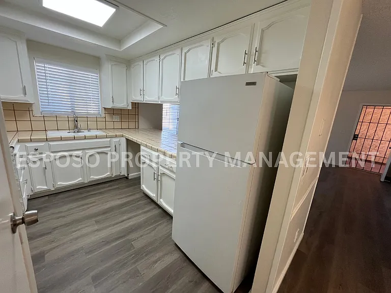 4014 N Benedict Ave #101 — Photo 15