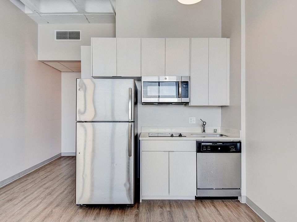 1st image of 735 W Wisconsin Ave #25e9c29a1