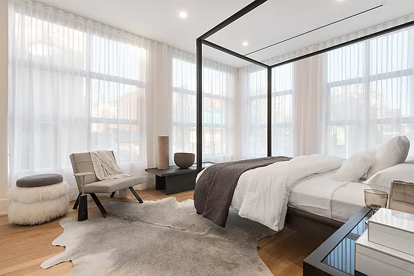 Rented by Douglas Elliman | media 23