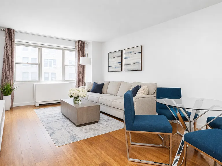 400 E 54th St #7D — Photo 1