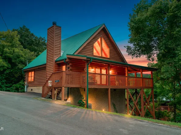 1915 Leatherwood Ln, Sevierville, TN 37862