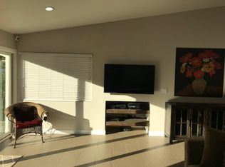 558 Via Zapata, Riverside, CA 92507