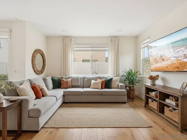 27748 Heritage Ln, Valley Center, CA 92082