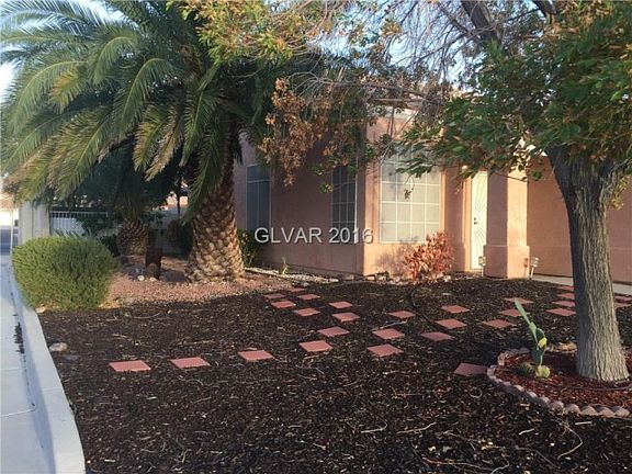 2nd image of 869 Zinnia Cir