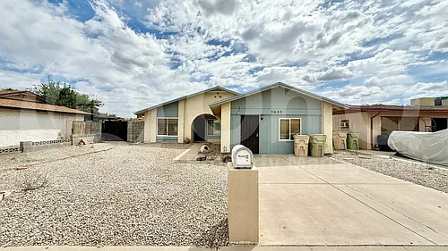 5625 W Campo Bello Dr Photo 1