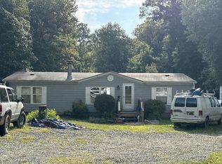 3815 Presidents Rd, Scottsville, VA 24590