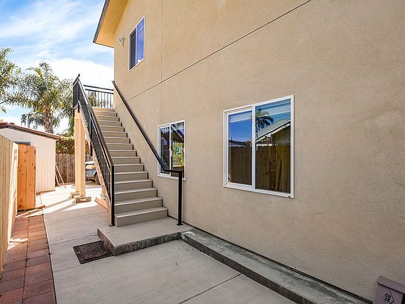 4th image of 4622-4624 Idaho St