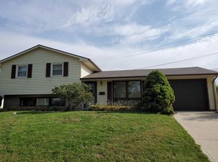 375 Tweedwood Dr, New Haven, IN 46774