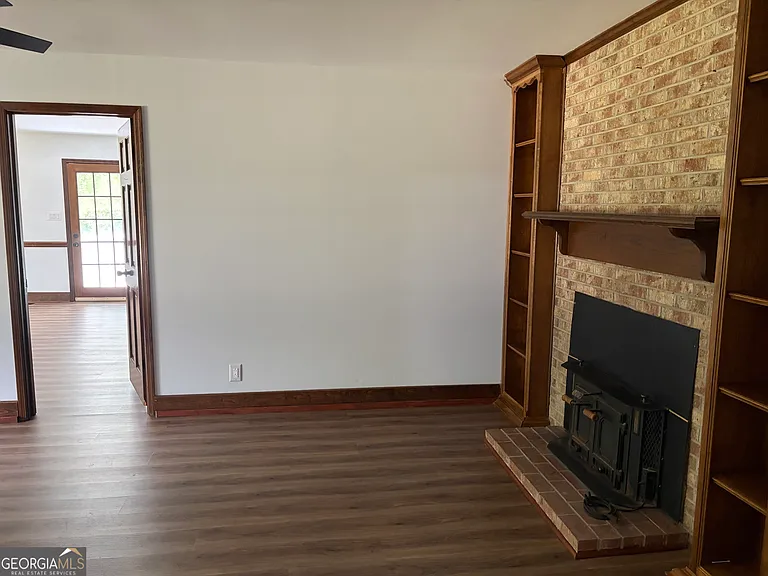 412 Hummingbird Way — Photo 8