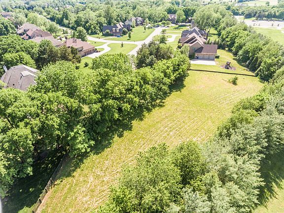 2nd image of 9008 Pointe Cross Ln