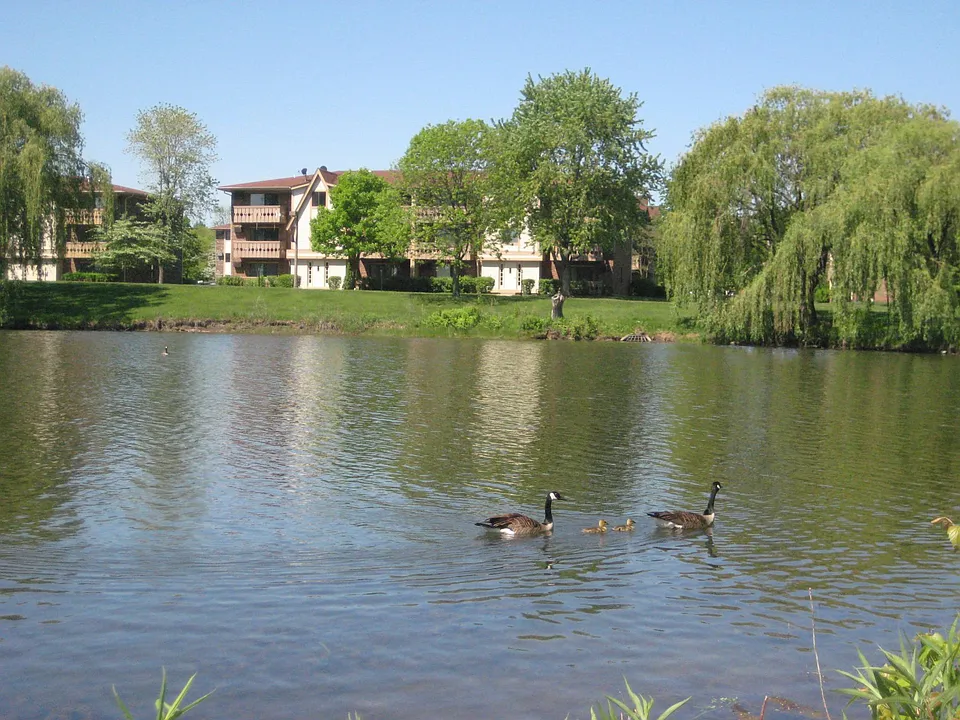 2 Parkside Ct #2