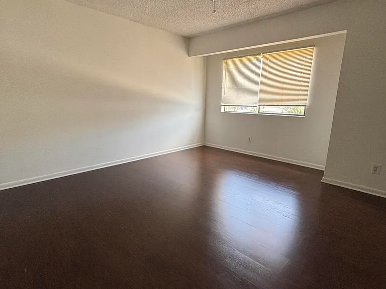 3604 Inlet Cir — Photo 12