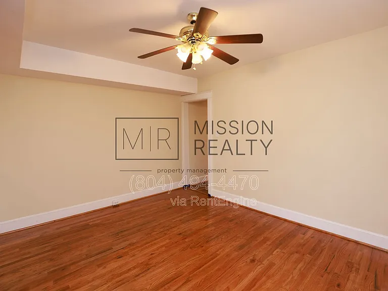 1400 Bainbridge St #C — Photo 2