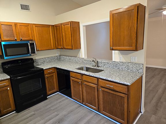 3rd image of 53 Saint Johanna Dr