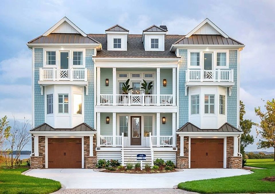 1st image of 33694 Halford Cir