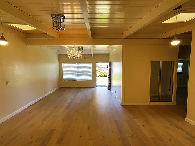 13398 Christie Dr — Photo 5
