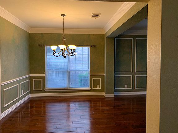 Formal dining