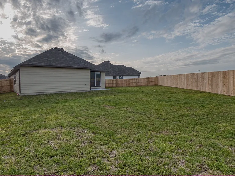 2202 John Ross Ct — Photo 14